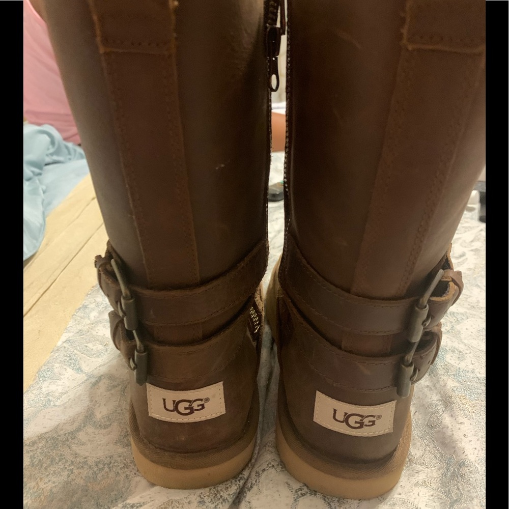 Ugg Authentic